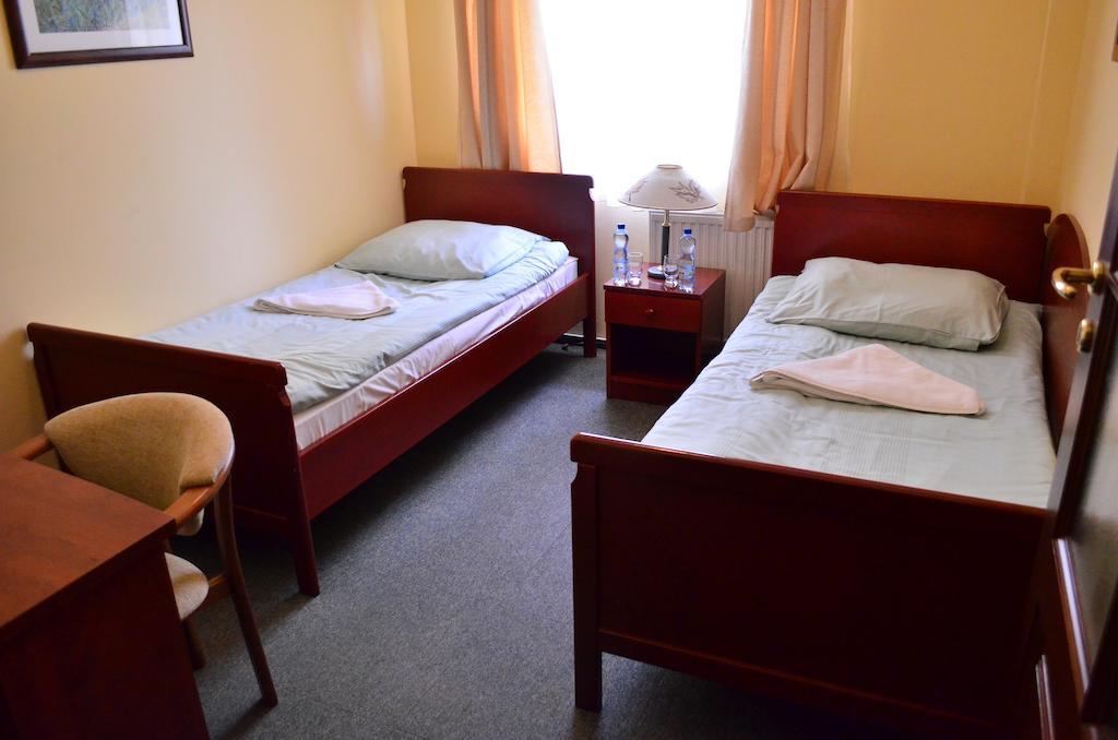 Hotel Mikorzyn Ślesin Room photo